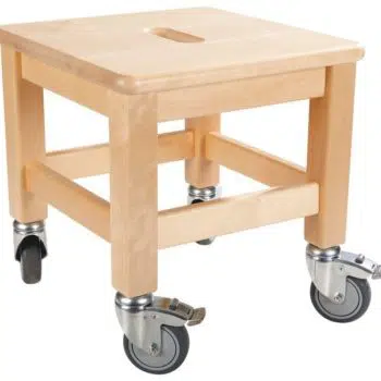 Niedriger Hocker mit Rollräder