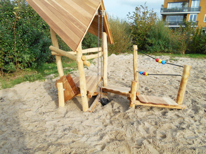 Sandspielgerät Adventure Play aus Robinienholz von YALO Spielplatzgeräte 4