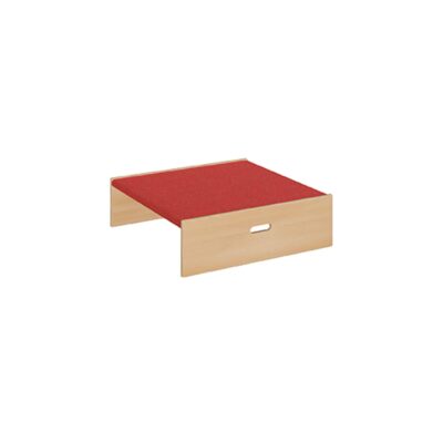 Spielpodest Quadrat klein 2-seitig offen mit Tretford-Teppich