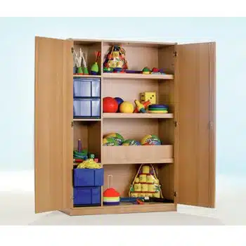 Sportschrank mit Boxen