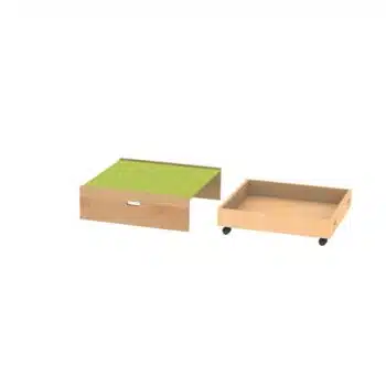 Spielpodest Quadrat, klein - einseitig offen, Rückwand